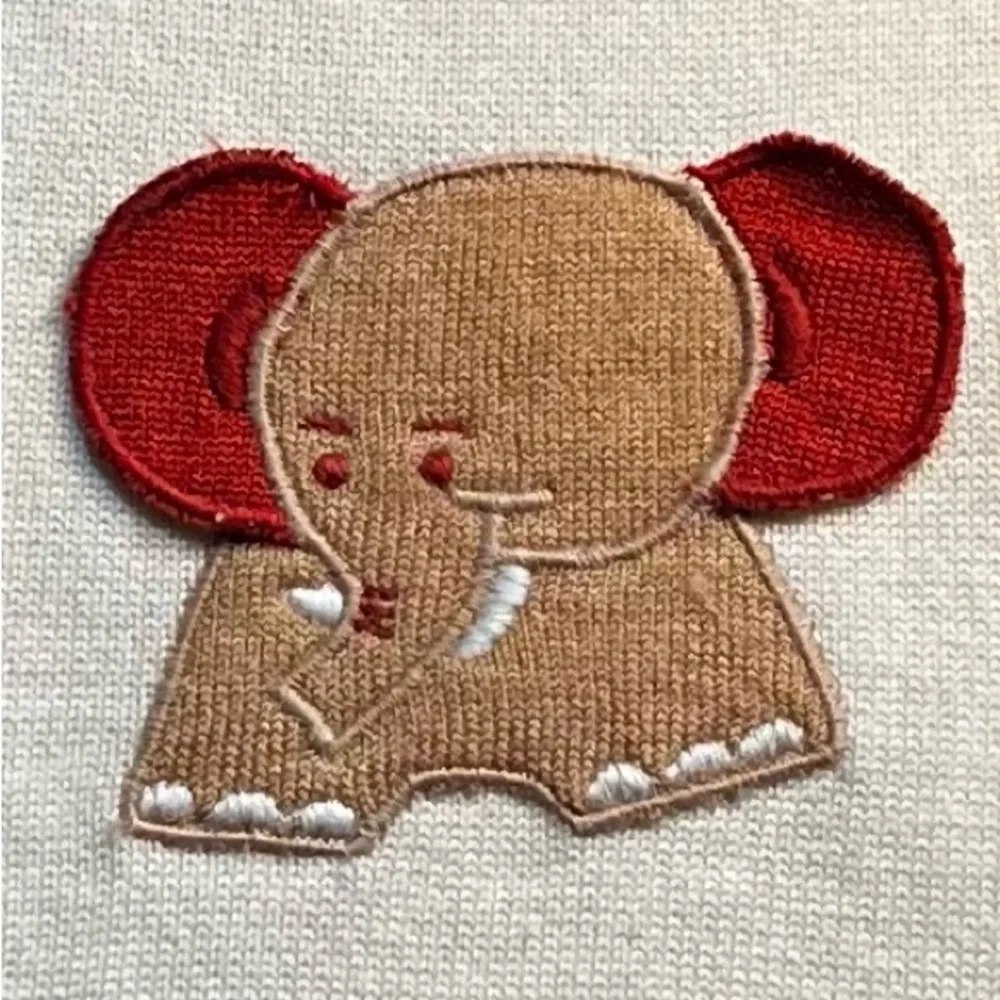 Vintage Sarah Louise 2 pc set with Elephant design. Cream and Multicolor​